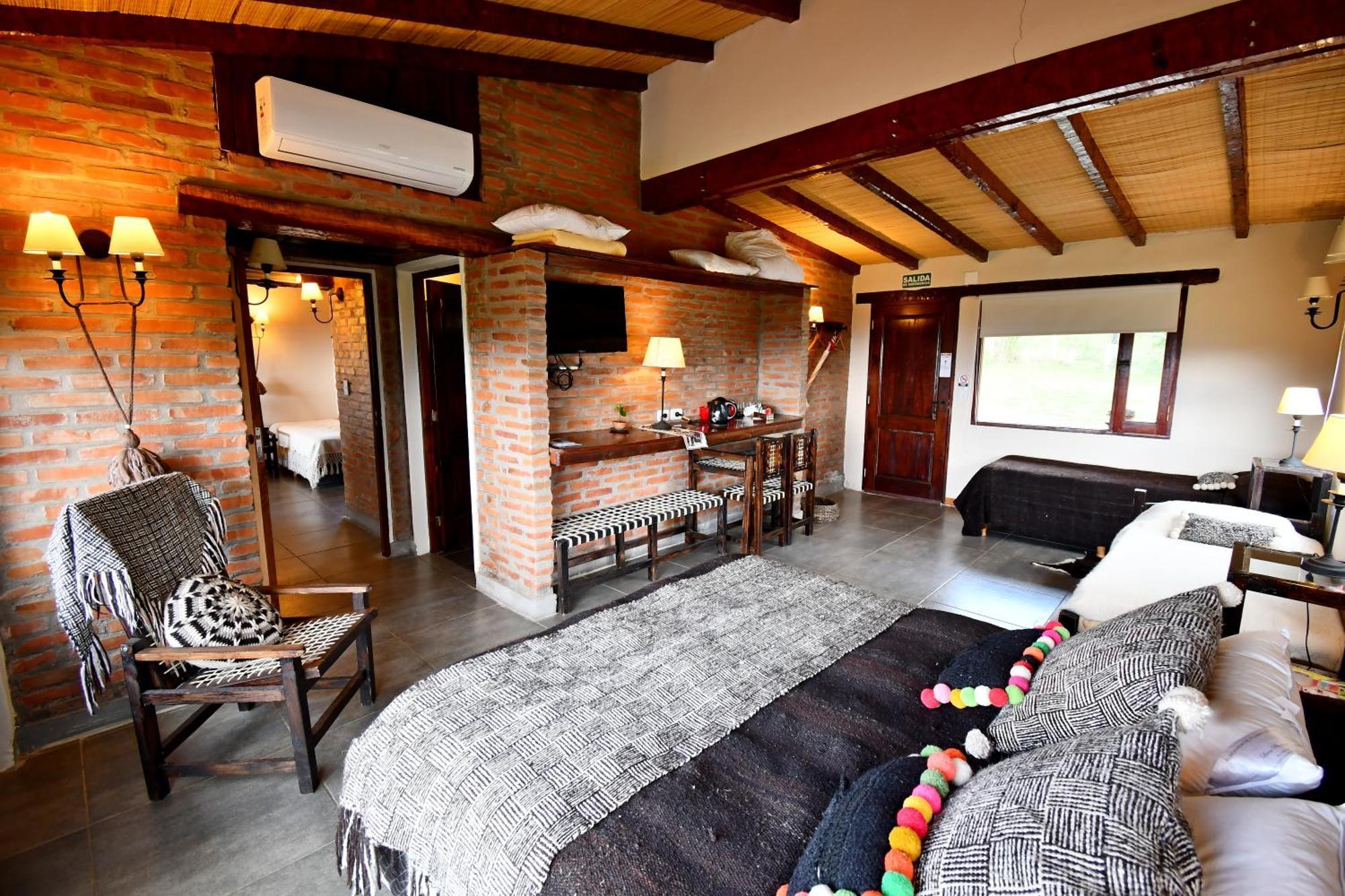 Posada La Soñada Tafí del Valle Exterior foto